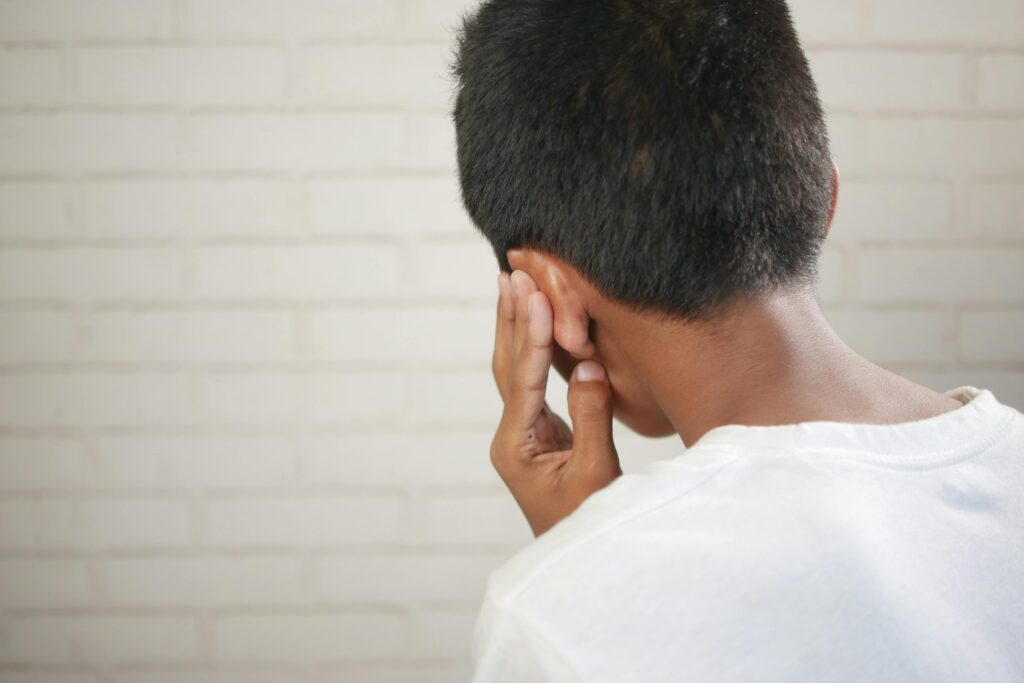 Prevención de otitis en verano con drenaje linfático manual