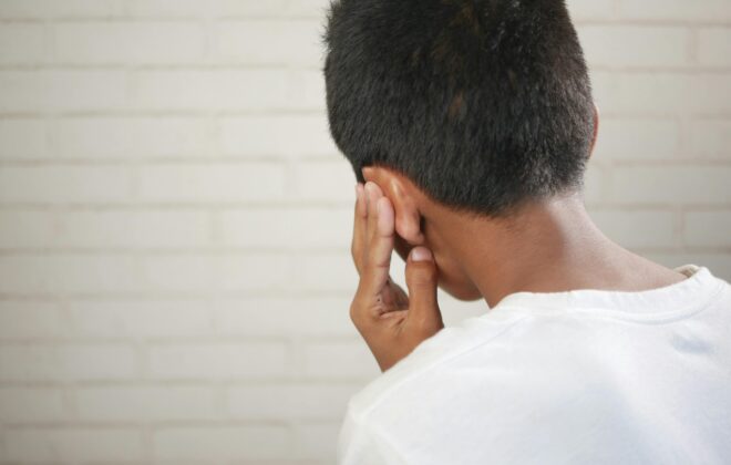 Prevención de otitis en verano con drenaje linfático manual