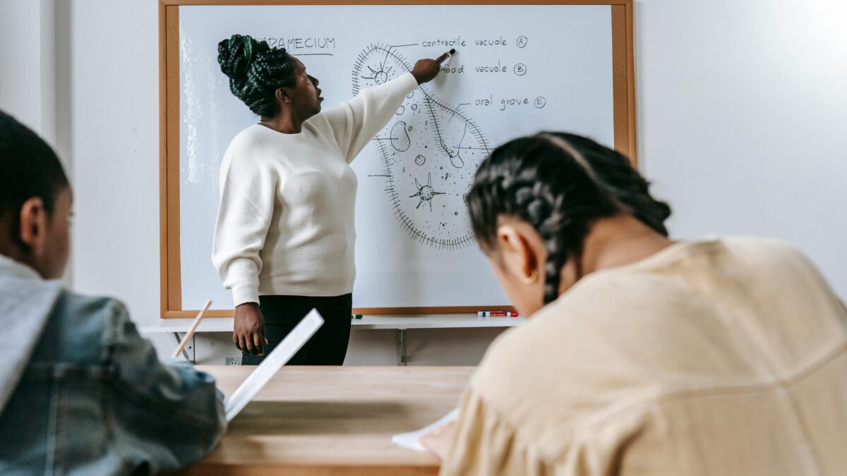 Profesora con profesión exigente para sus pies en Aluche