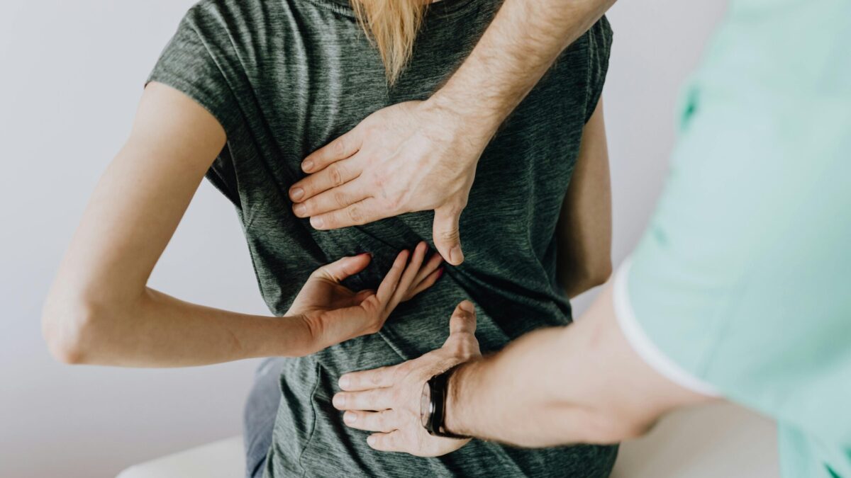 Fisioterapeuta en Las Águilas y Aluche tratando lumbalgia