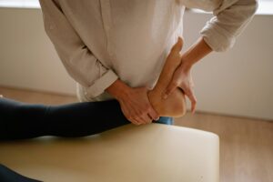 Tratamiento de fisioterapia y podología en un pie en Las Águilas – Aluche, Madrid